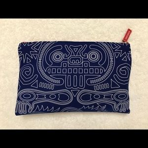 Emirates Travel Pouch. Amenity Cosmetic Bag.